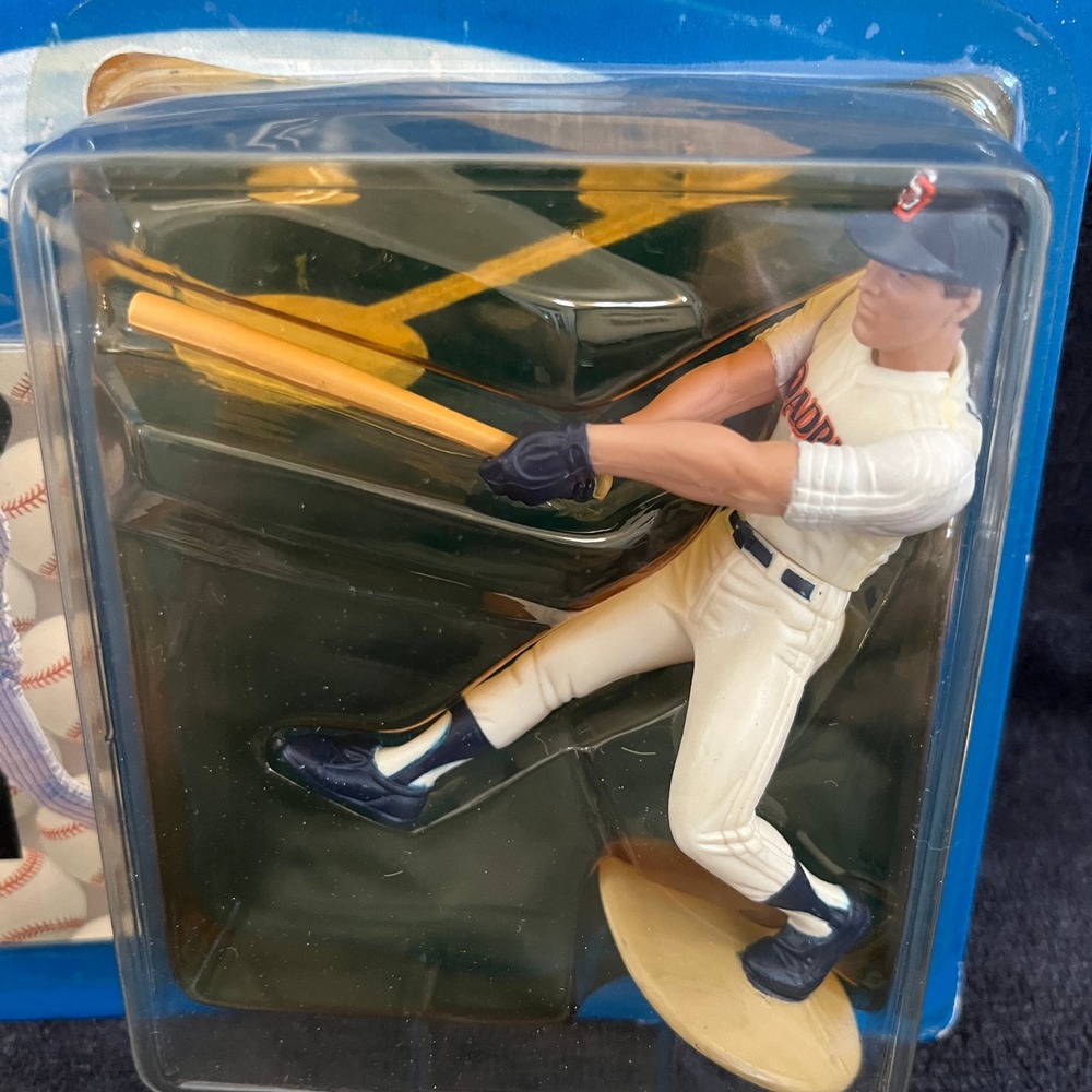 Wally Joyner San Diego Padres Starting Lineup 1997 Kenner Figure with Card MLB - Picture 2 of 4